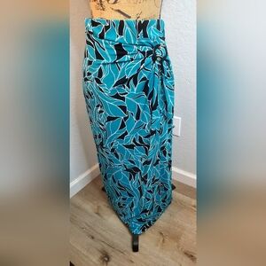 Chico's Teal and Black Leaf Sarong